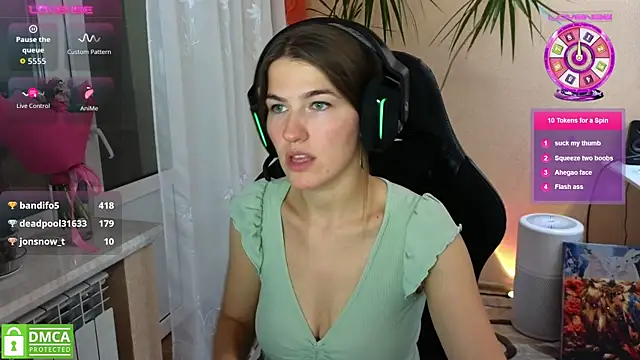 Snapshot of mag1c_eyes1 chatting on 09.29.25 mag1c eyes1 online show from 09.29.25