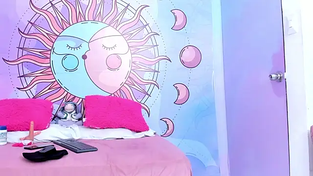 luna hoott online show from 02.04.26