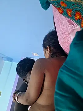 Crezy-Queen01 online show from 10.07.25