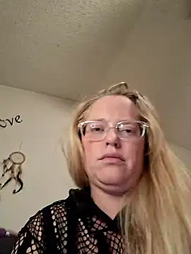 Toybox13 Pika online show from 09.18.25