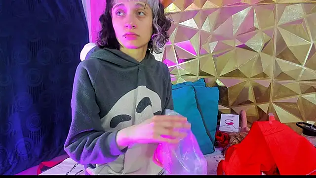 neeko princes online show from 01.05.25