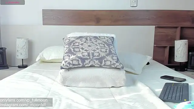  fullmoon online show from 03.24.26