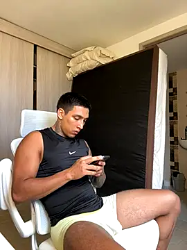 Snapshot of sendfer chatting on 11.08.25 sendfer online show from 11.08.25