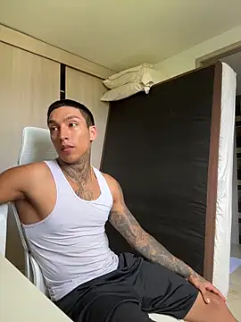 Snapshot of sendfer chatting on 12.03.25 sendfer online show from 12.03.25