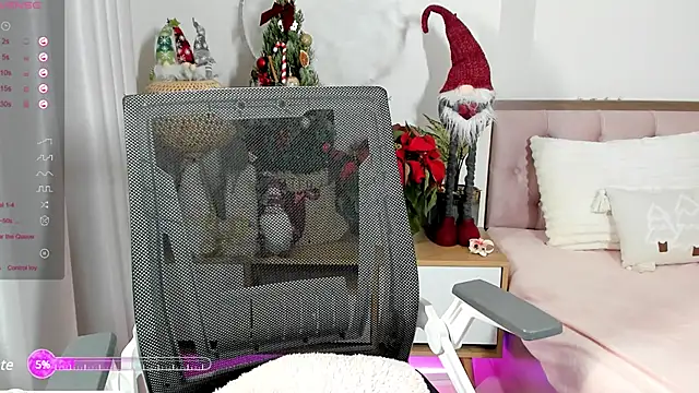  Joliie  online show from 12.20.24