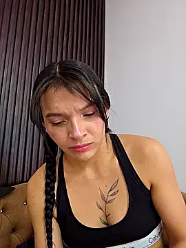  shantal smith online show from 09.11.25