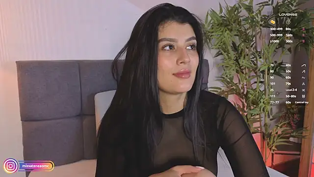 missatenea online show from 11.19.25