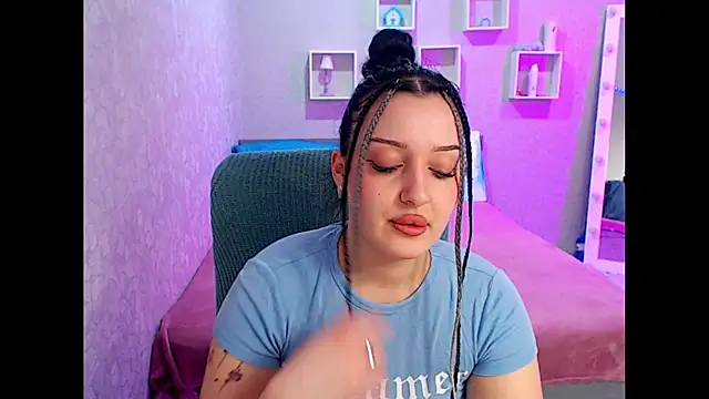 Snapshot of SkarlettMonliss chatting on 04.24.26 SkarlettMonliss online show from 04.24.26