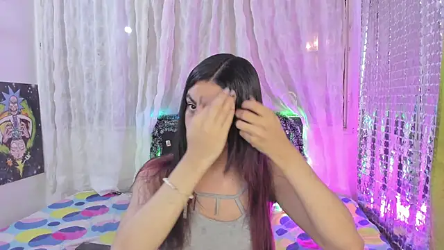 Snapshot of Megan_Miles02 chatting on 12.20.24 Megan Miles02 online show from 12.20.24