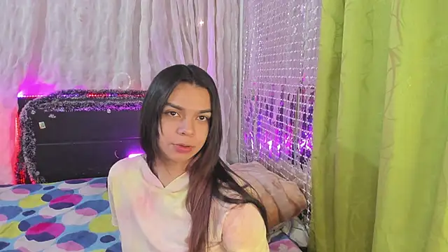 Snapshot of Megan_Miles02 chatting on 01.06.25 Megan Miles02 online show from 01.06.25