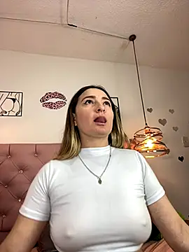 antonella87 online show from 10.10.25