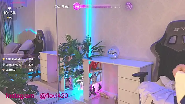 Snapshot of flor_vic chatting on 12.22.24 flor vic online show from 12.22.24