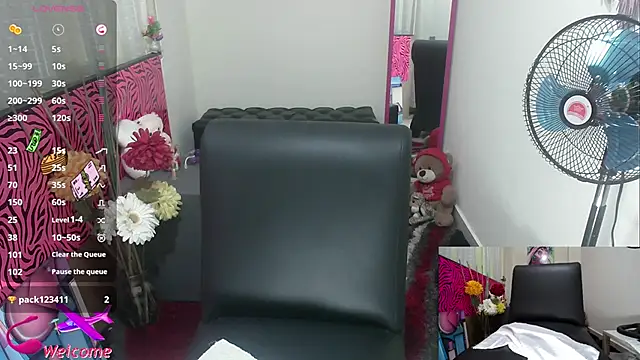 ViickySexy online show from 09.30.25