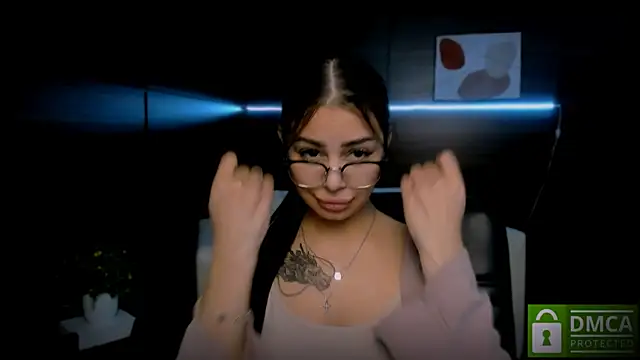 Snapshot of dilara_best chatting on 12.20.24 dilara best online show from 12.20.24