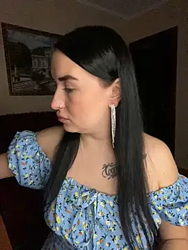 Roxana Bell online show from 11.19.25