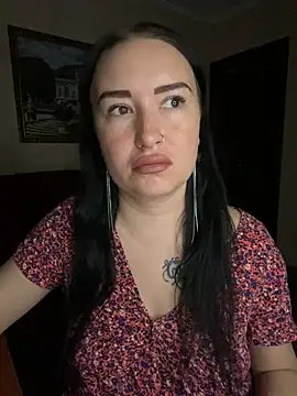 Roxana Bell online show from 04.13.26