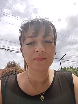 tata laima   online show from 10.19.25