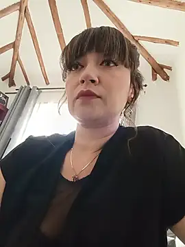 Snapshot of tata_laima__ chatting on 07.17.26 tata laima online show from 07.17.26