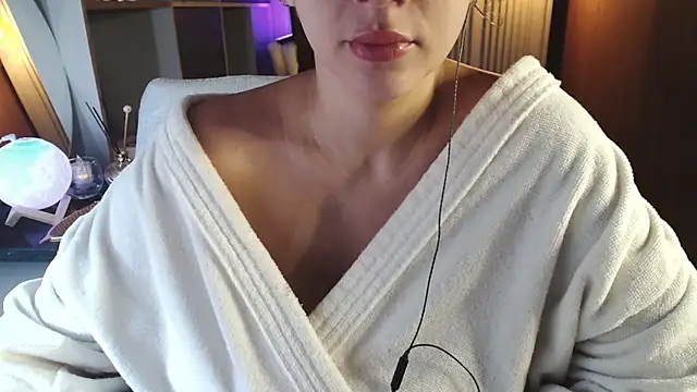 Snapshot of AnnaClaraunica chatting on 01.10.25 AnnaClaraunica online show from 01.10.25