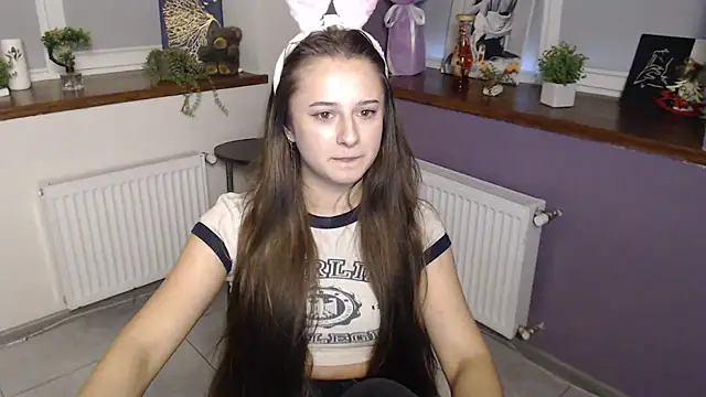 Snapshot of Caramel_bunny chatting on 01.21.25 Caramel bunny online show from 01.21.25