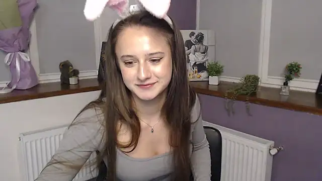Snapshot of Caramel_bunny chatting on 03.20.25 Caramel bunny online show from 03.20.25