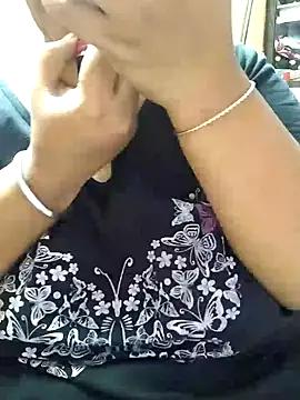 Snapshot of Ravina_patil1 chatting on 01.10.25 Ravina patil1 online show from 01.10.25