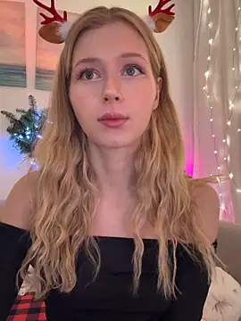 LunaRase online show from 12.22.25