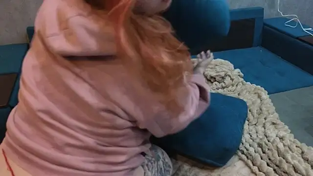 Tara Renn online show from 04.18.26