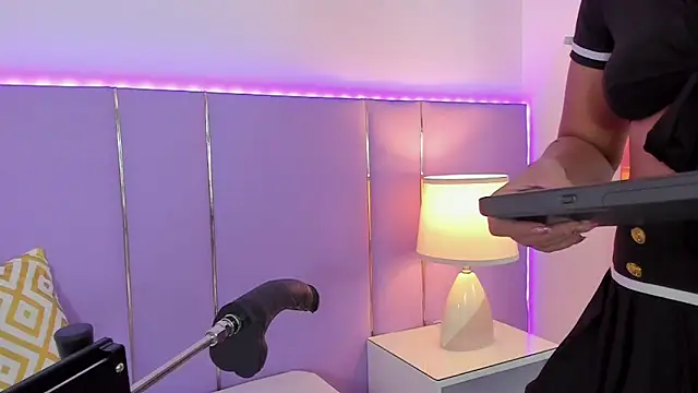 SophyRuiz  online show from 11.29.25