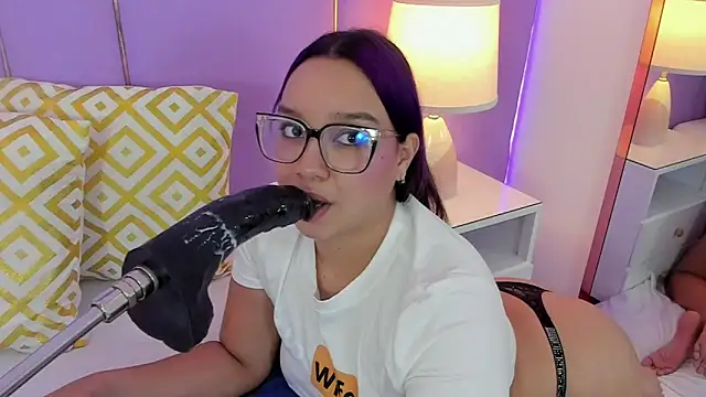 SophyRuiz  online show from 02.02.26