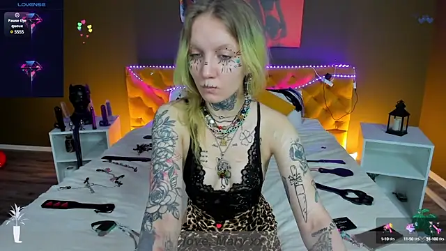 Mary Xextra online show from 01.22.25