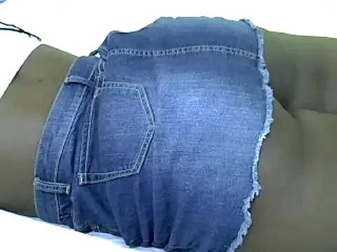 Snapshot of candililie chatting on 03.07.25 candililie online show from 03.07.25