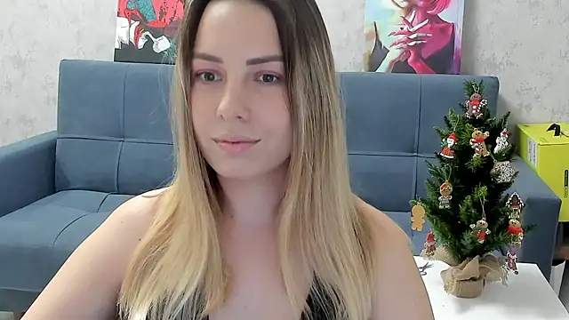 Snapshot of Mia_shy1 chatting on 12.08.24 Mia shy1 online show from 12.08.24