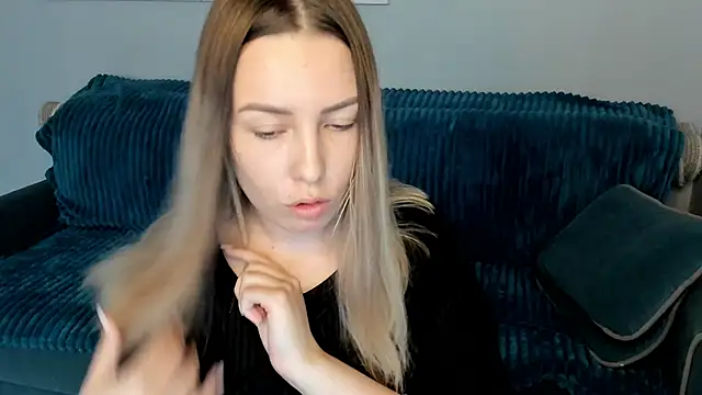 Snapshot of Mia_shy1 chatting on 01.24.25 Mia shy1 online show from 01.24.25