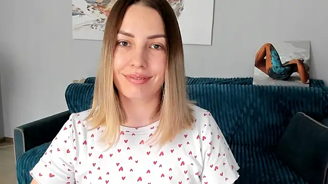 Snapshot of Mia_shy1 chatting on 03.18.25 Mia shy1 online show from 03.18.25