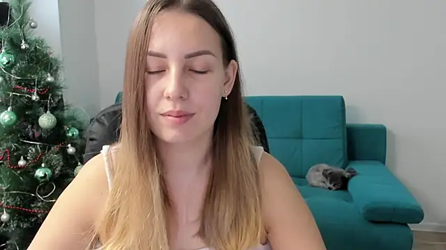 Mia shy1 online show from 12.23.25