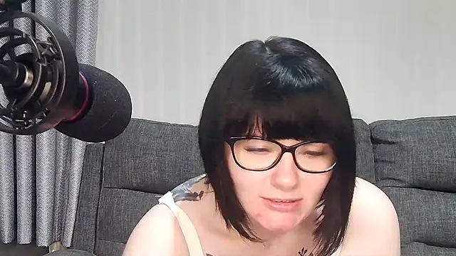 Snapshot of SquirtingIrishShannon chatting on 02.06.25 SquirtingIrishShannon online show from 02.06.25