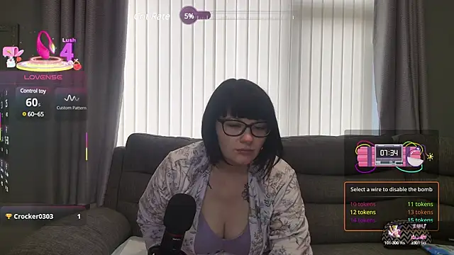 Snapshot of SquirtingIrishShannon chatting on 02.13.25 SquirtingIrishShannon online show from 02.13.25