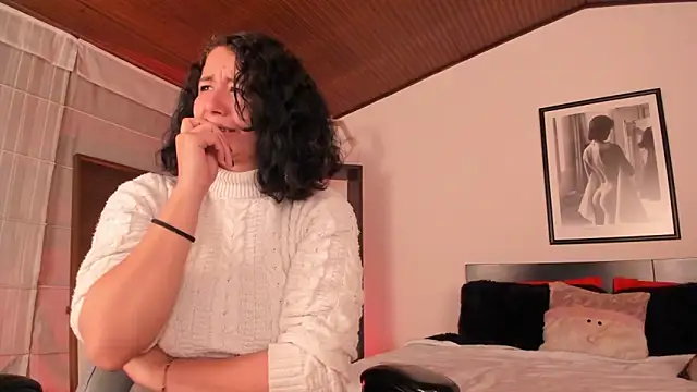 Moony 14 online show from 11.27.25