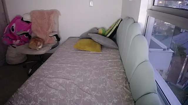  arianalzate  online show from 10.08.25