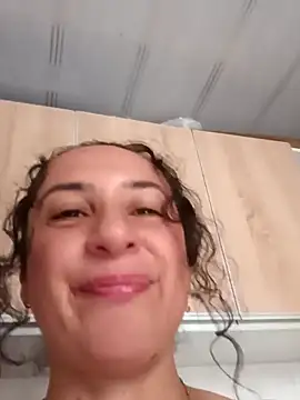 Snapshot of KiaraEliza chatting on 12.14.24 KiaraEliza online show from 12.14.24