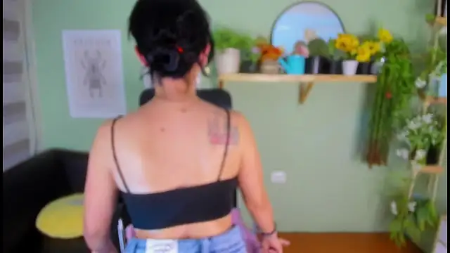 Aliiz 01 online show from 12.24.24