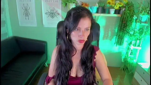 Aliiz 01 online show from 01.23.25