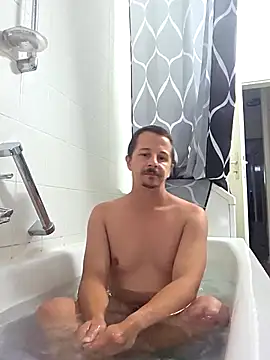 Snapshot of Donbii chatting on 10.25.25 Donbii online show from 10.25.25