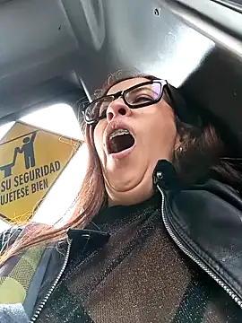 Snapshot of Lena-32 chatting on 02.13.25 Lena-32 online show from 02.13.25