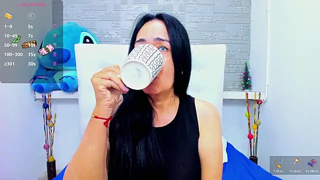 HorniestMilf online show from 11.14.25