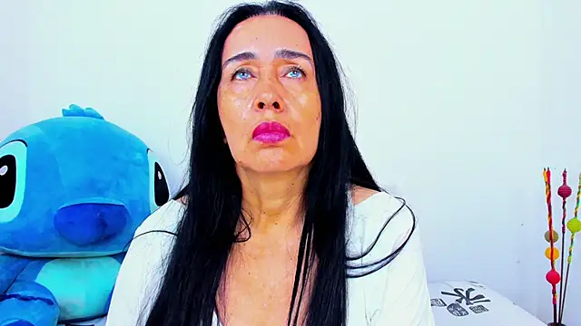 HorniestMilf online show from 04.16.26