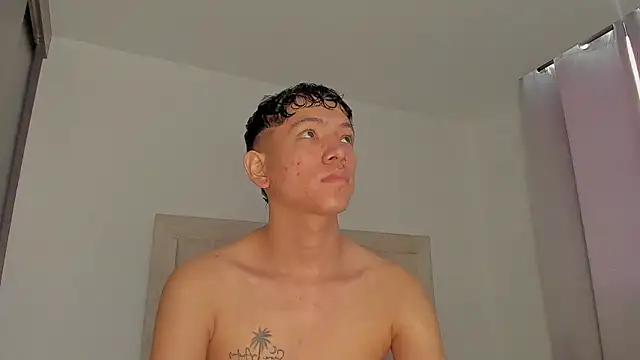 JulianRose 1 online show from 04.18.26