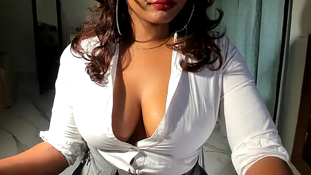 Bad Girl Kayra69 online show from 01.18.26