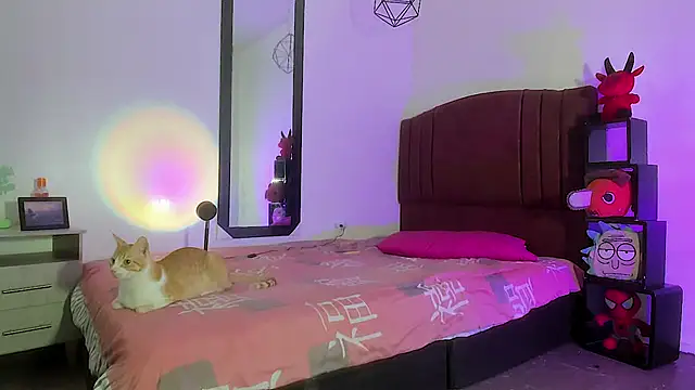 alisson zafiro  online show from 12.14.24